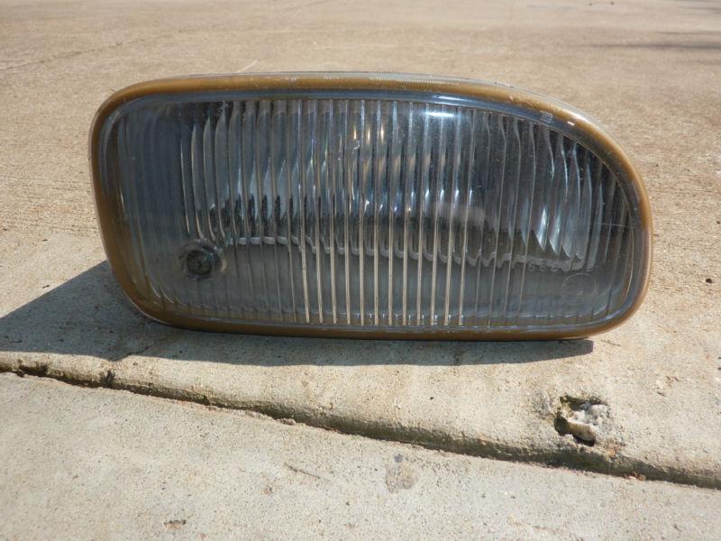 99 00 01 02 03 jeep grand cherokee passenger right rh fog light lamp 55155136