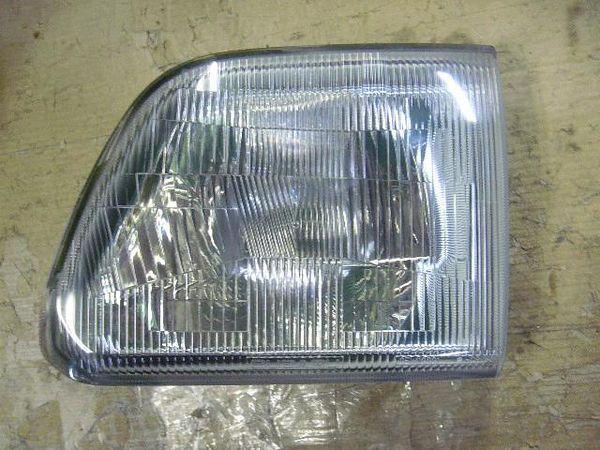 Subaru sambar 2000 left head light assembly [8810900]