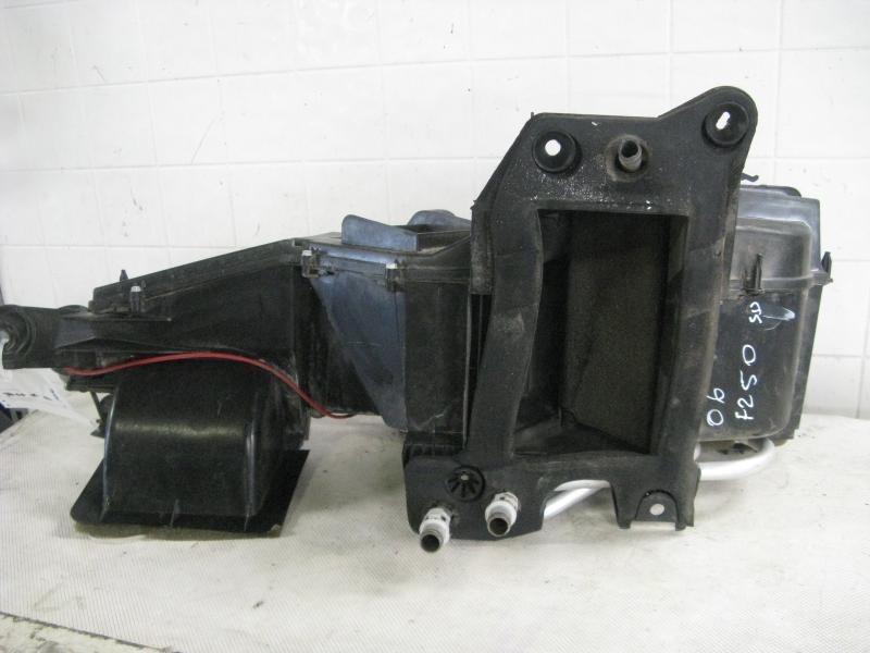 03 04 05 06 07 ford f250 super duty heater assembly core blower motor box front 