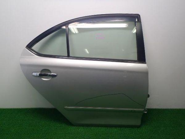 Toyota premio 2003 rear right door assembly [5313300]