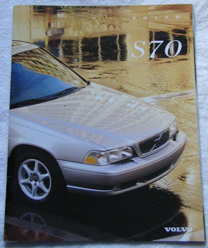 Vtg 1997 volvo s70 sedan t-5 &amp; glt models sales catalog brochure w paint chips