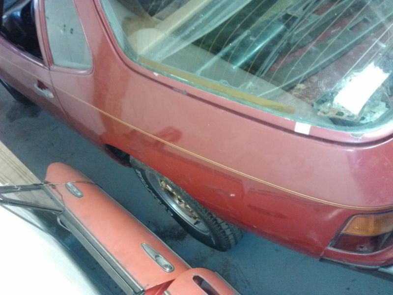 Porsche 924 driver left quarter panel