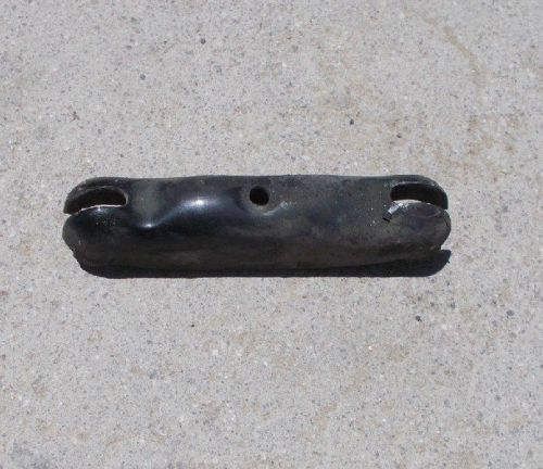 97 96-98 ford mustang gt 4.6l rear brake line hold down bracket