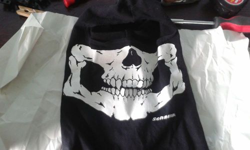 Skull facemask schampa