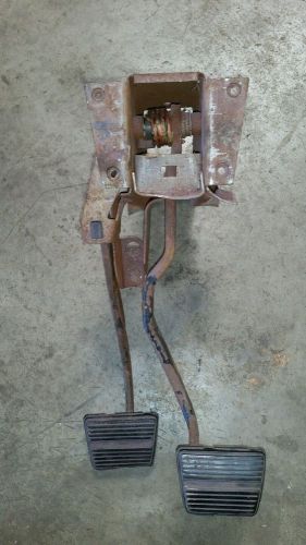 1969-81 corvette original  4 speed pedal assembly