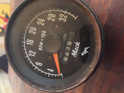 Oem mack truck tachometer semi rat rod hot rod vintage custom 3200 rpm bobber