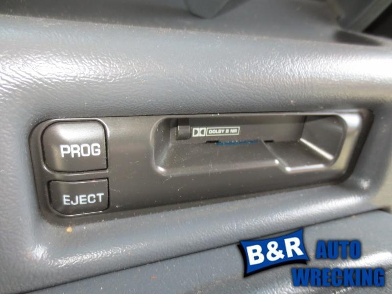 Radio/stereo for 95 96 00 01 02 chevy suburban 1500 ~ cass player remote