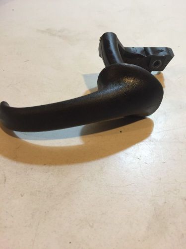 J625 ford expedition passengers side interior door handle (f85b-782260)