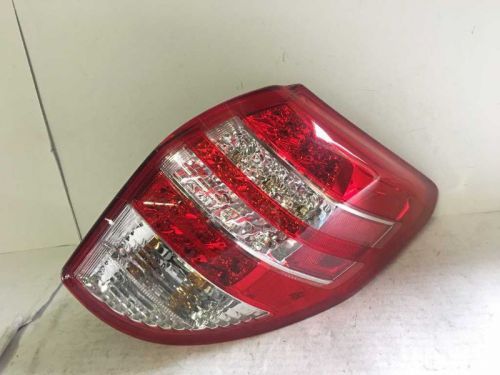 09 10 11 12 toyota rav4 r. tail light 23286