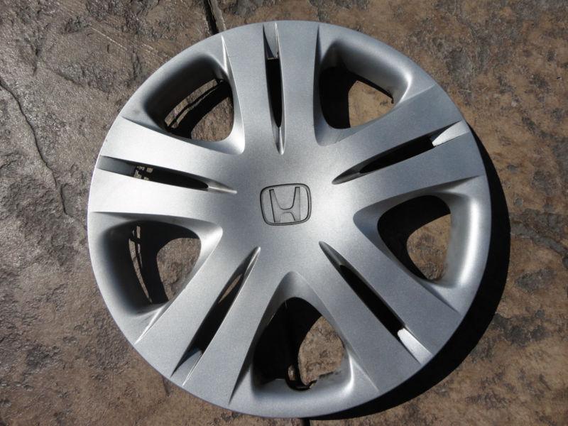 Honda fit  oem 15"  hubcap wheel cover looks awesome!!!