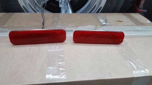 72-76 ford gran torino gts sport ranchero gt elite rear marker lights (red)