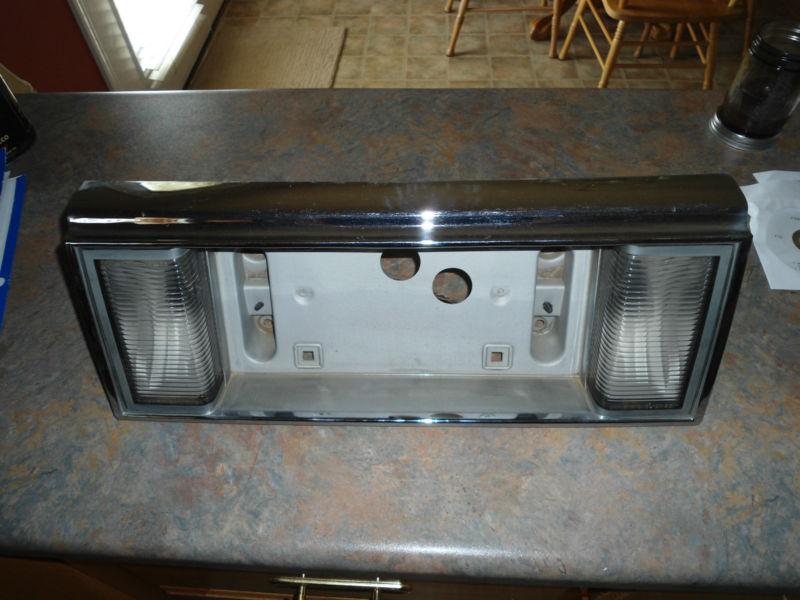 1989-93 cadillac deville back up lights assebly bezel complete oem wiring 