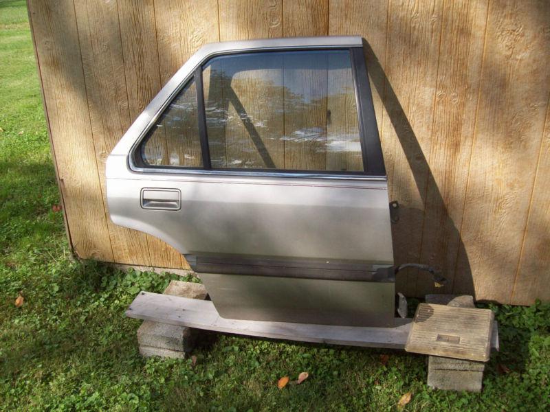 1989 honda accord lxi sedan  right passenger  side rear door