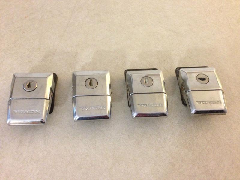 1982 honda goldwing gl 1100 a gl1100 saddlebag latches