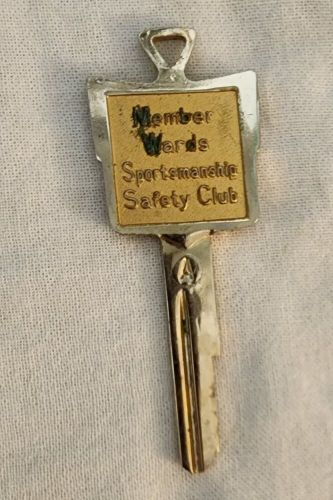 Vtg collectible general motors key blank member wards safety club brass patina