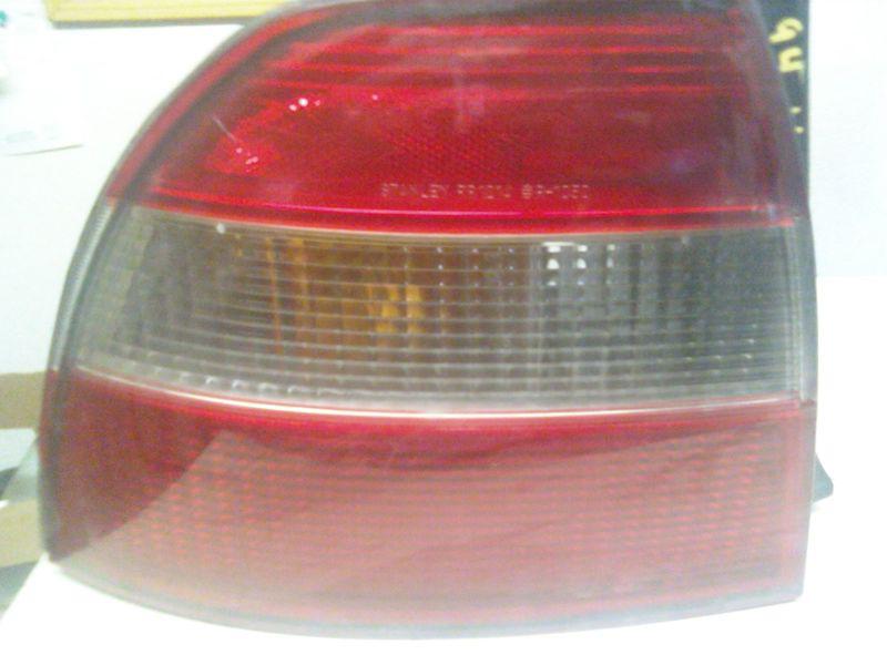 1994 honda accord tail light left side / oem quality driver side 166-58672l