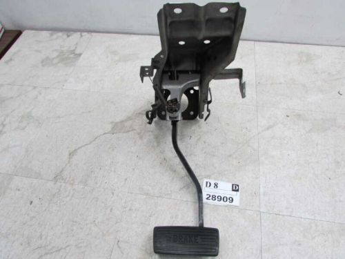 Brake pedal trooper 1999 isuzu automatic foot pad lever floor mount bracket oem