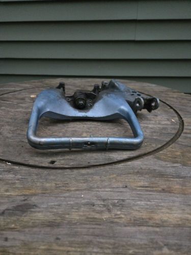 Vintage 1957 15020 evinrude fastwin 18hp outboard motor carry handle bracket