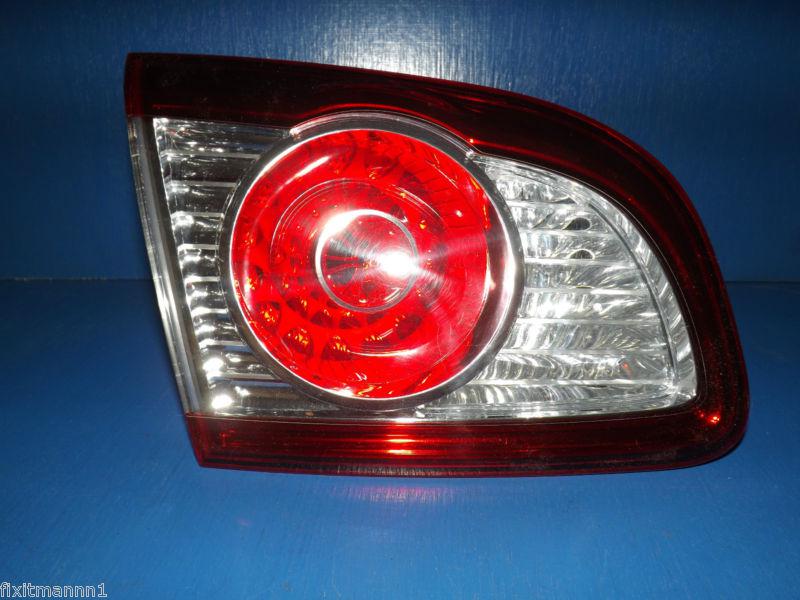 10 11 12  hyundai santa fe tail light oem left ***sold with warranty*** bb566