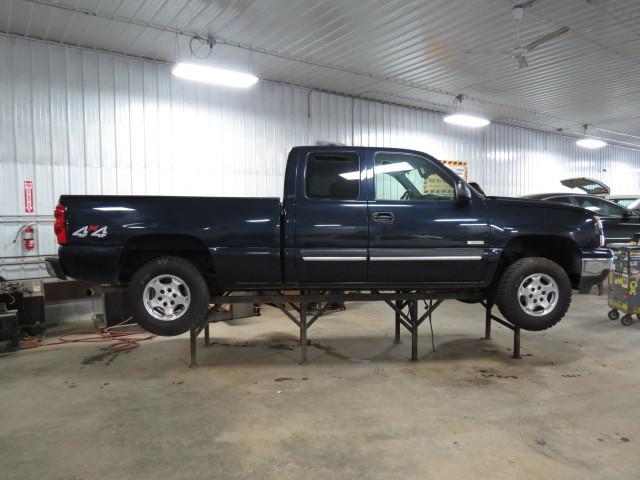 2006 chevy silverado 1500 pickup 70602 miles rear or back door right