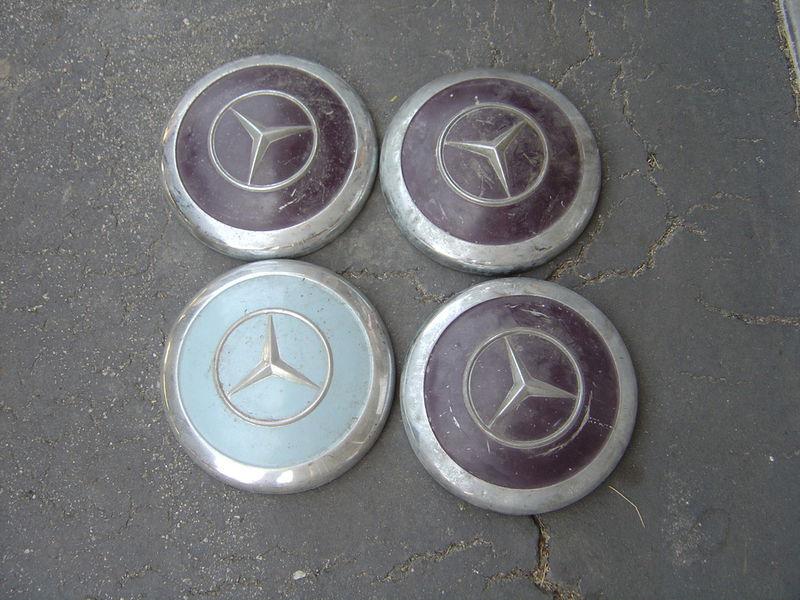 Mercedes 111 113 220 250 280 se sl center hub caps 300