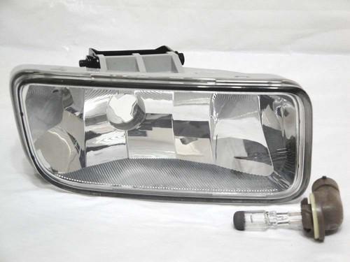 04-06 aveo sedan 04-08 aveo hatchback driving fog light lamp r h w/bulb new