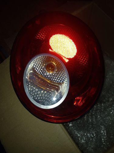 Volkswagen beetle lh tail light 1c0 945 095 m used oem.