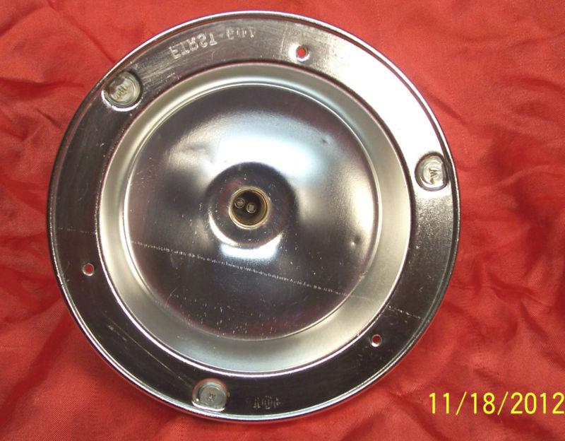 Nos 1960 - 1961 ford falcon, ranchero tail light bucket  