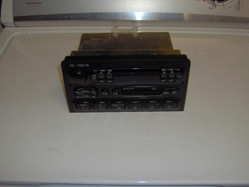 2003 ford focus radio cassette player 