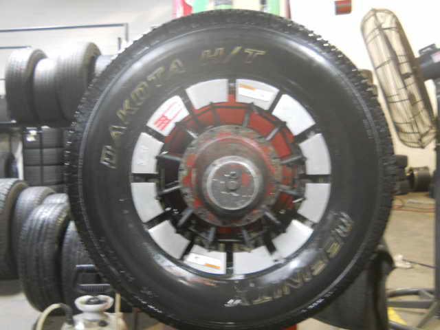 Definity 245/70/16 tire dakota h/t p245/70/r16 106s 10/32 tread