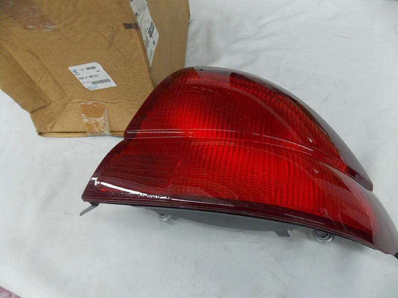 1995 1996 chevrolet monte carlo z34 ls tail light lamp rh right nos 5976386 nr!!