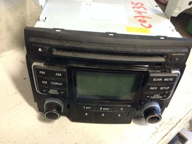 Am fm cd player hyundai sonata 2011 p/n 961803q0014x oem tested