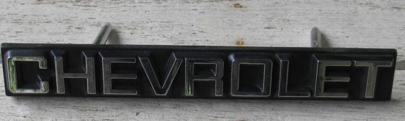 Nos 1981-1985 chevrolet impala caprice brougham grill emblem gm 14010540