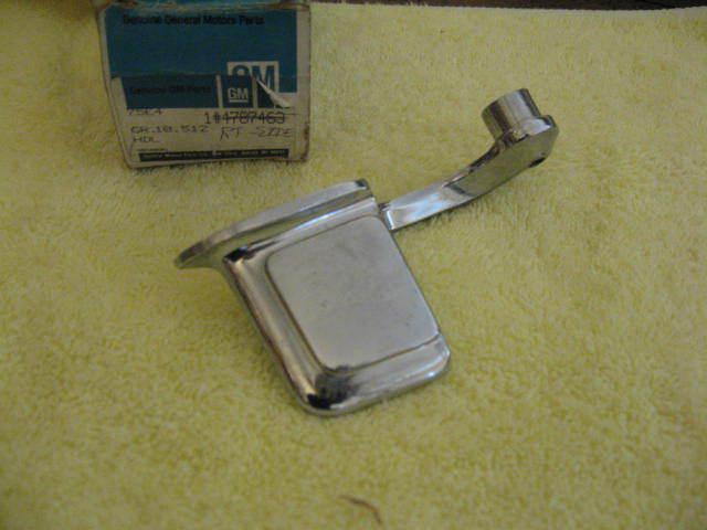 60 61 62 63 64 65 oldsmobile chevy  f-85 impala right inner door handle   nos