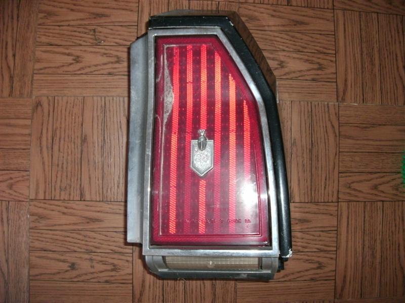 1981 82 83 84 85 86 monte carlo right tail light with quarter panel extension
