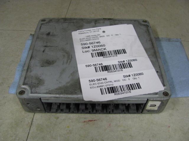 Ecu ecm computer toyota avalon 1995 95 89661-07010 341018