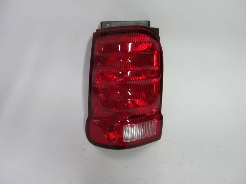 98 99 00 01 02 ford expedition oem left tail light nice!