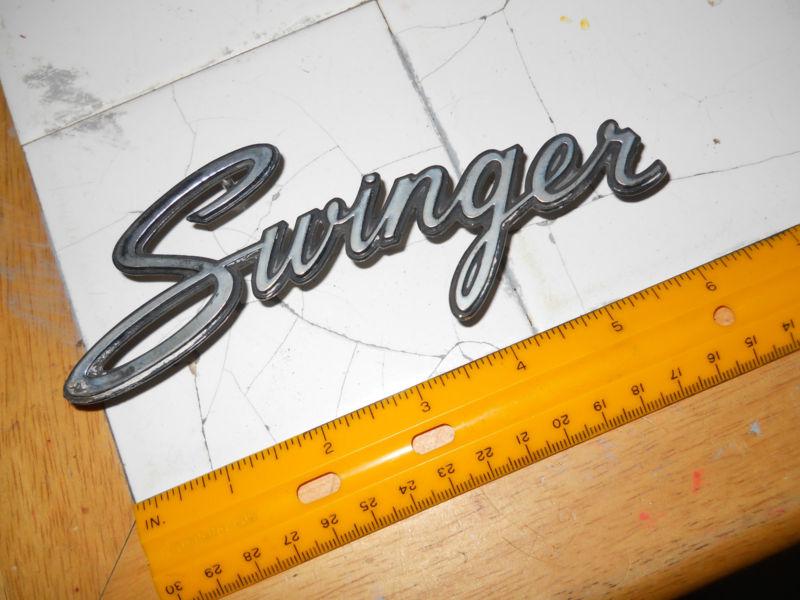 1975 dodge swinger fender emblem without/daisy