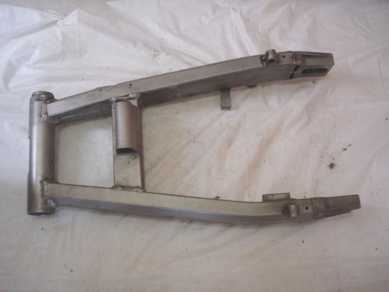 06 07 08 kawasaki zzr 600 zzr600 swingarm oem part