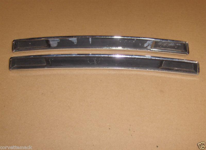 Corvette upper seat trim bezel pair 70,71,72,73,74,75