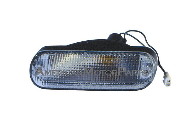 Passenger side replacement bumper park turn signal light suzuki geo pontiac