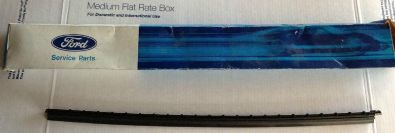 Ford nos nib oem e7tz17593a rear window wiper blade refill - 1pc  free shipping