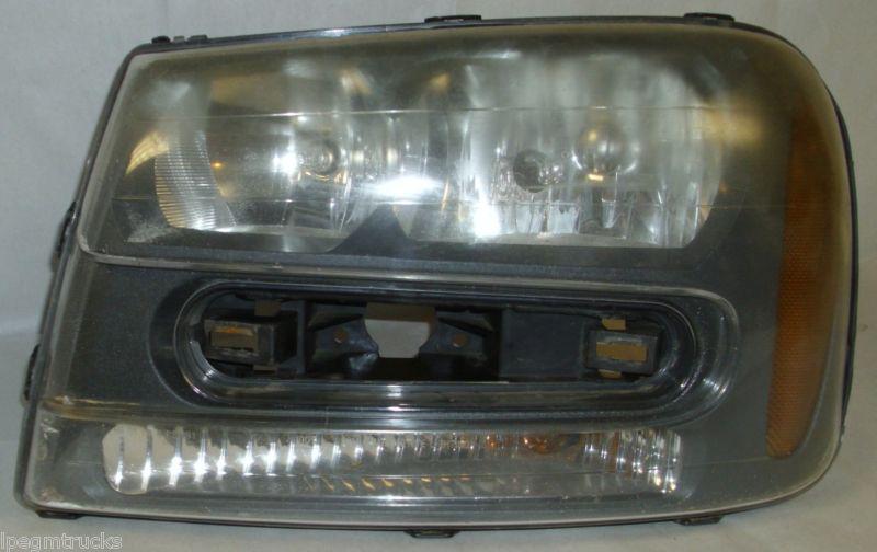 2002 chevy trailblazer ls left headlight headlamp assembly 4d 4.2l 40292749