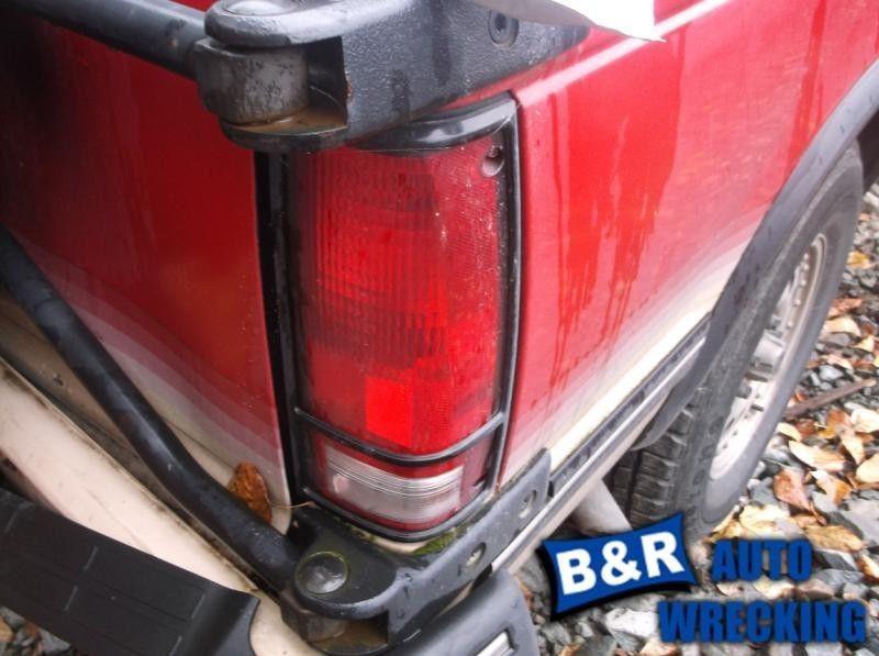 Right taillight for 85 86 87 88 89 90 91 92 93 94 s10 blazer ~ black bezel