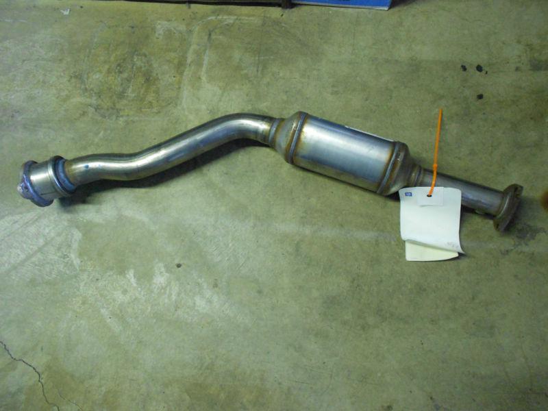 Gm 22712078 - 3-way catalytic converter w/exhaust manifold pipe