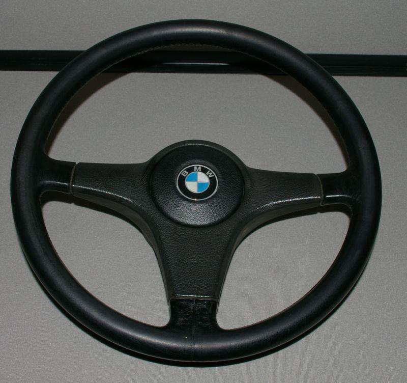 Bmw e30 / e34 / m3 / m5 / e32 / e24 / e28 leather sport steering wheel very good