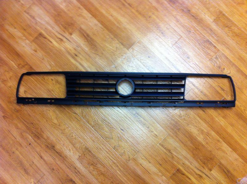 New genuine vw aero grille for mk2 generation 165 853 653 e 01c