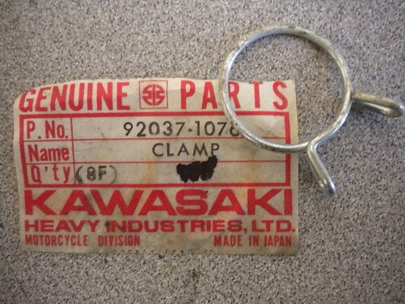 Nos kawasaki oem air cleaner clamp 83-95 zx750 84-86 zx900 92037-1076