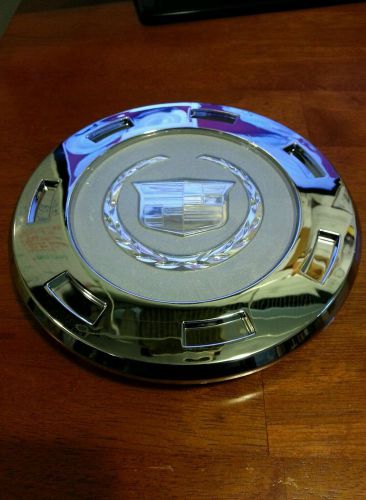 New 1pc  2007-2014 cadillac escalade 22&#034; wheels chrome center hub cap 9596649