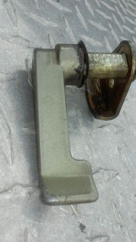 1973 johnson 9.5 cowl latch, 312185